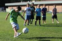 2499 VISC-Seattle Sounders autographs 082310