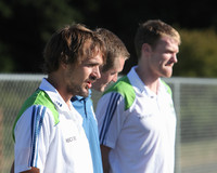 2573 VISC-Seattle Sounders autographs 082310