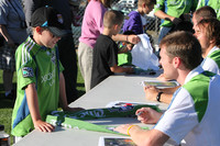 2747 VISC-Seattle Sounders autographs 082310