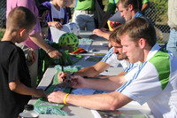 2753 VISC-Seattle Sounders autographs 082310